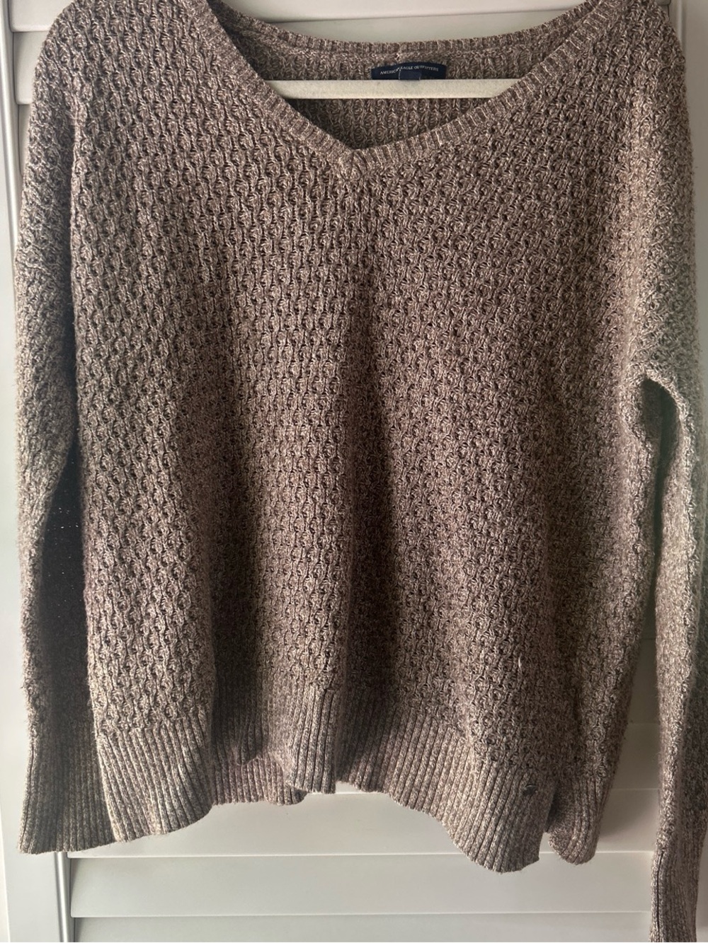 American Eagle Classic V-Neck Chunky Knit Sweater - Taupe